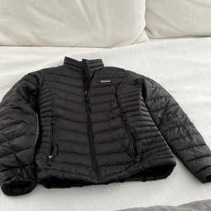 Patagonia womens down jacket size small